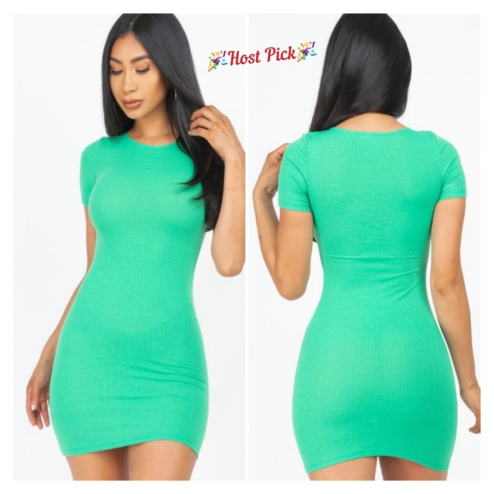 Ribbed Bodycon Curve hugging Scoop neck Form fitting Mini dress S/M Green New